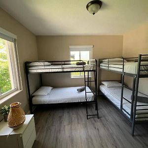 Dormitory Room Mixed